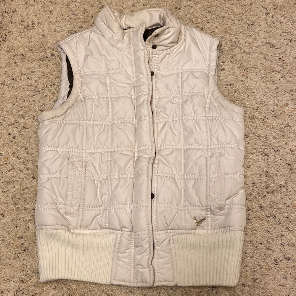 American Eagle Puffer Vest
